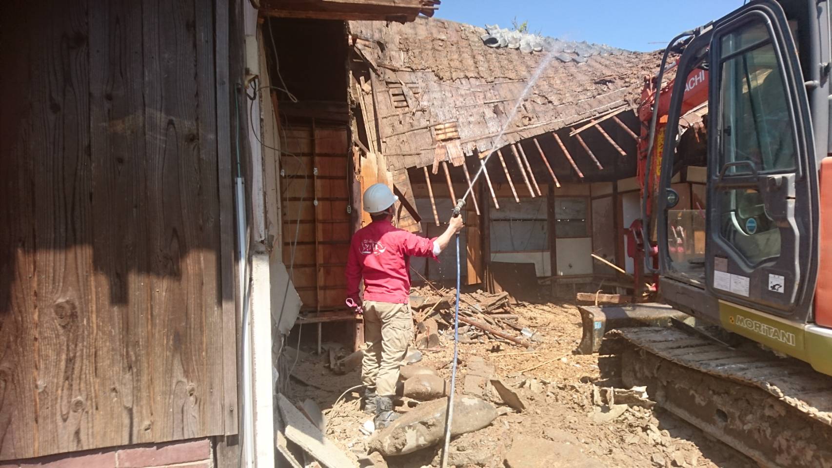 木造母屋解体工事と植栽処分3